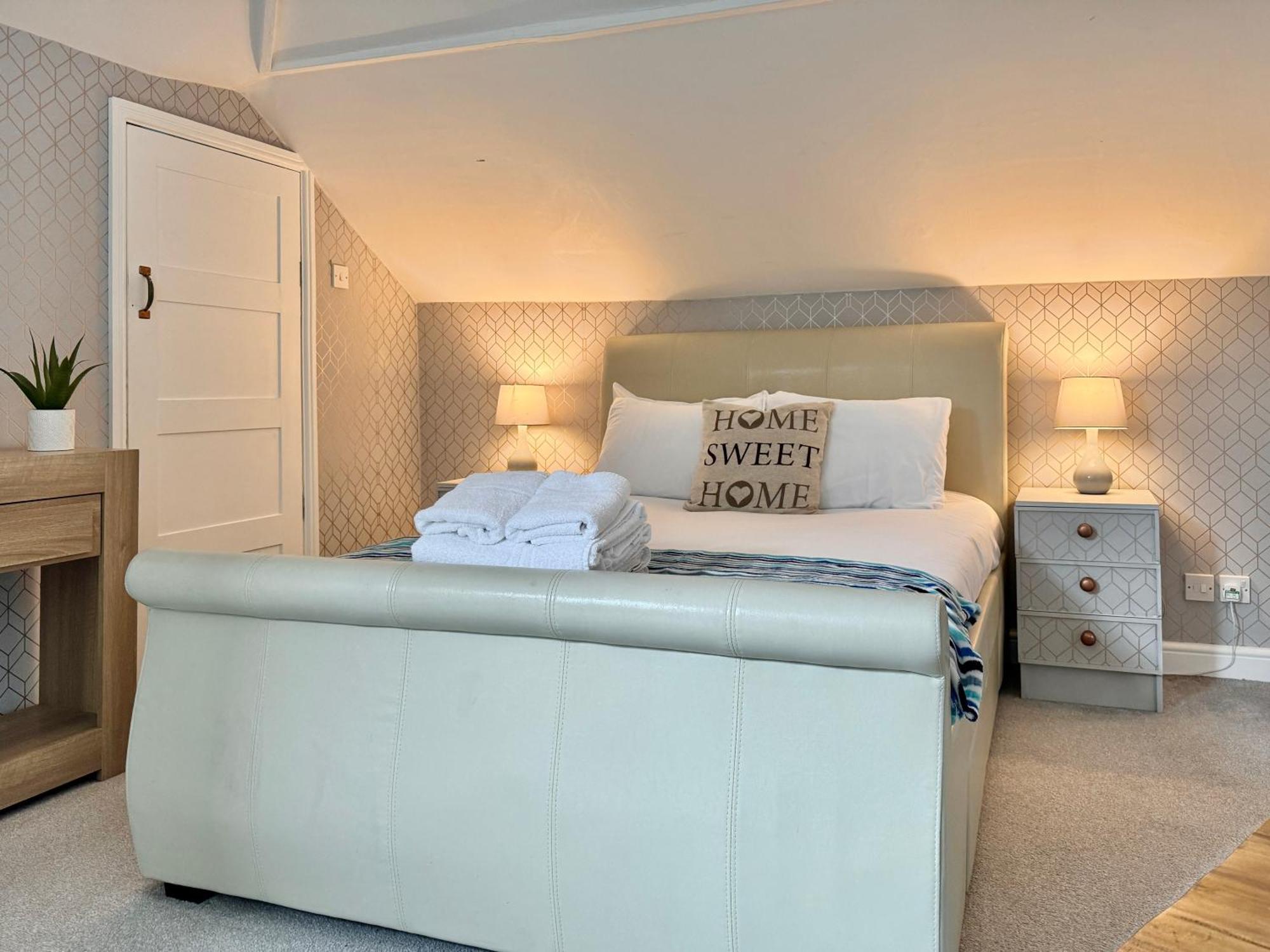 Apartment Victoria With Free Parking Scarborough Esterno foto