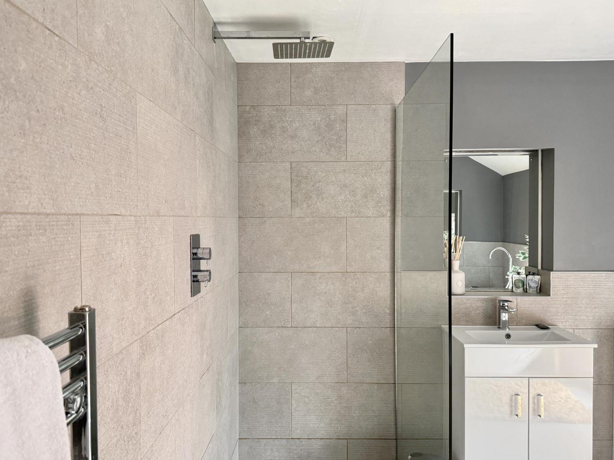 Apartment Victoria With Free Parking Scarborough Esterno foto