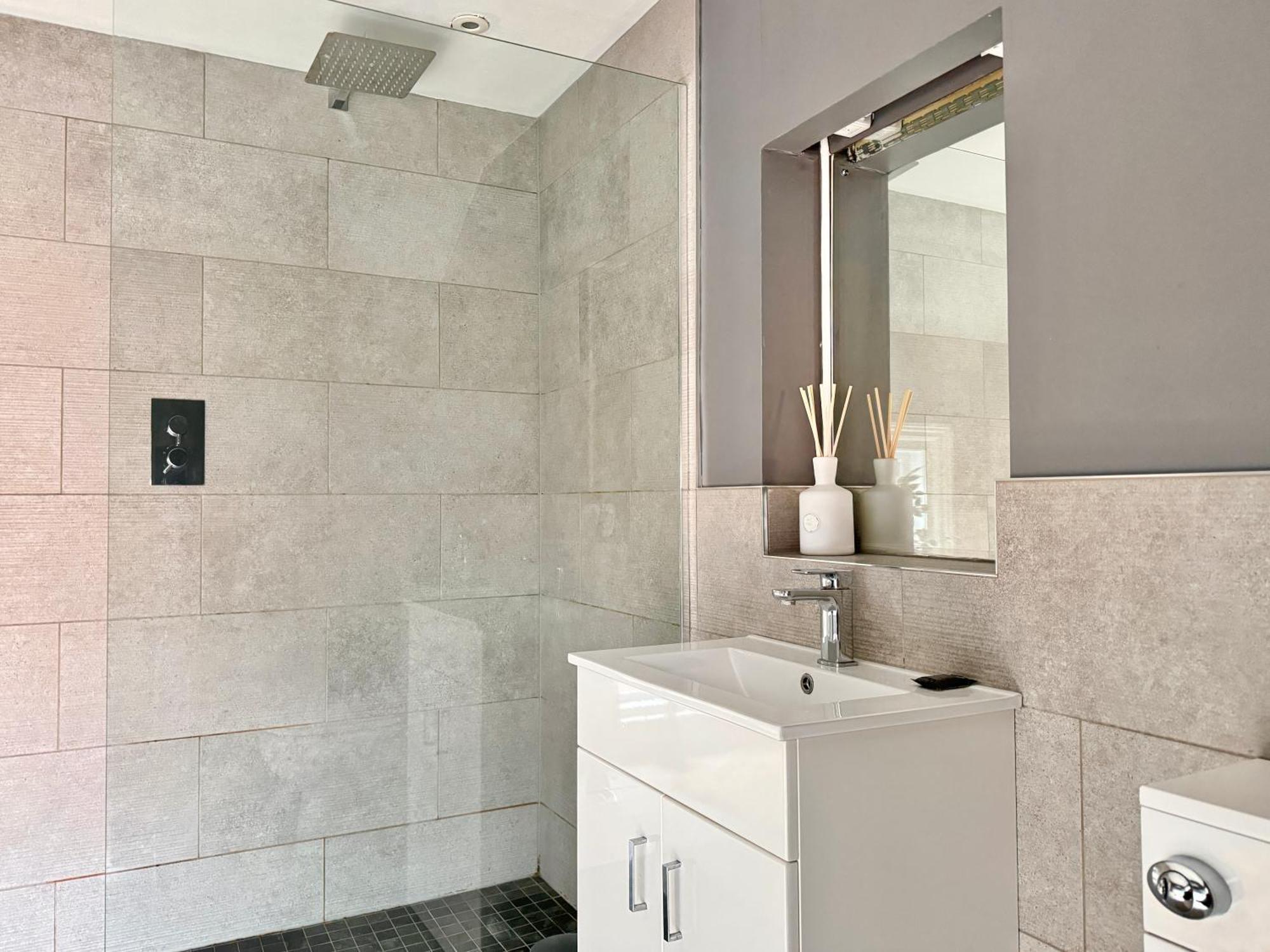 Apartment Victoria With Free Parking Scarborough Esterno foto