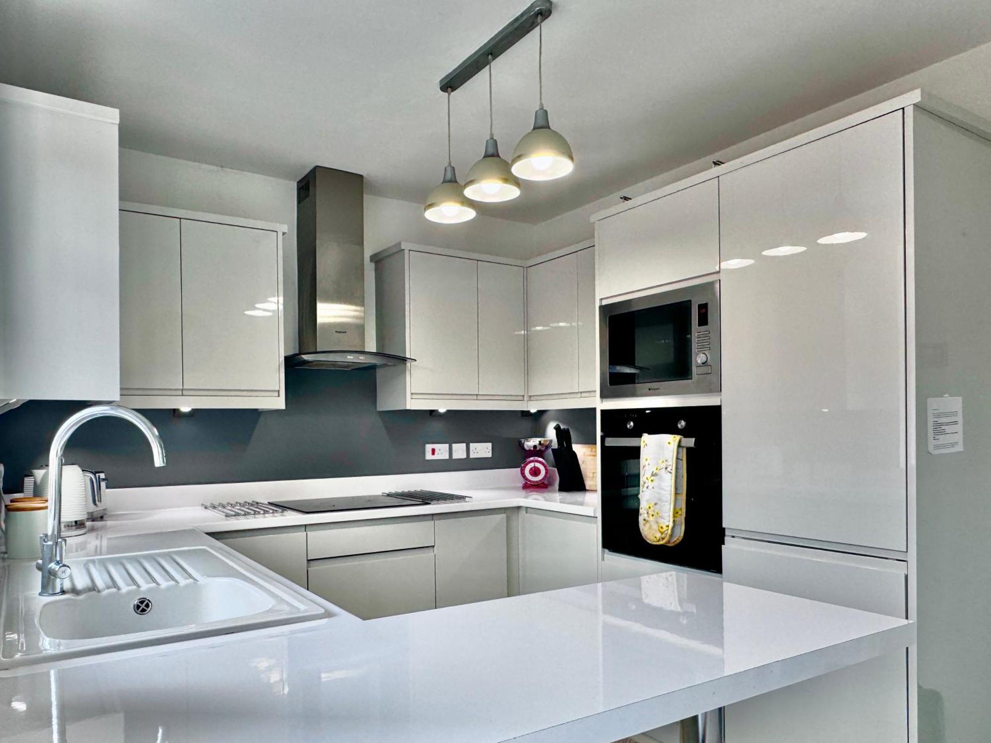 Apartment Victoria With Free Parking Scarborough Esterno foto